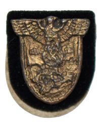 DiD WWII Axis Golden Eagle Shoulder Badge (Metal)